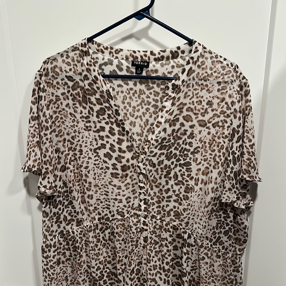 Leopard Print Button-Up Dress - Picture 2 of 4